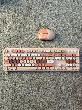 MOFII Wireless Keyboard and Mouse Combo